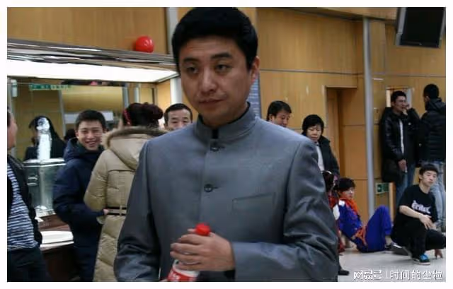 德雲社參加天津相聲節要感謝周煒？網友笑了，能去是給他面子