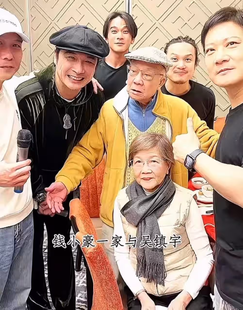 錢小豪60大壽祖孫三代同堂!倆兒子像爸,弟媳湯盈盈幫抹汗太貼心