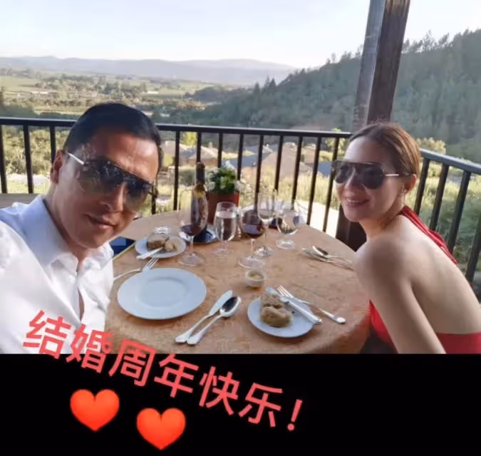 結婚幾十年恩愛如初!把「財產全交給妻子」的5位男星 個個身家過億「妻子都不簡單」:讓人羨慕