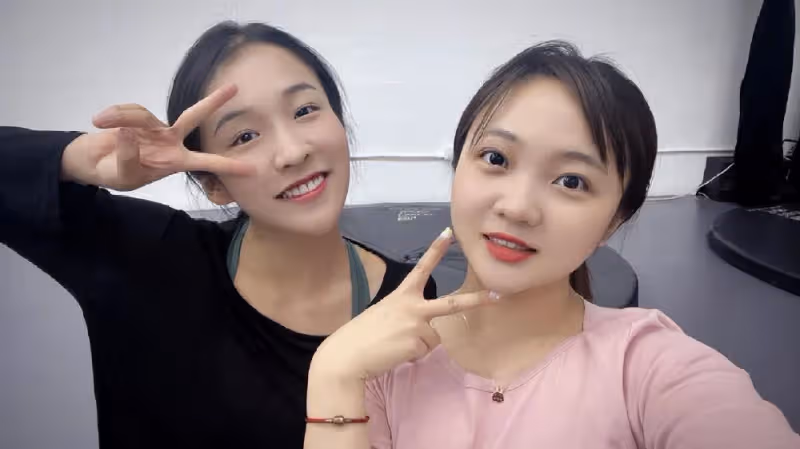 23歲林妙可久違曬近照，挑戰空中瑜伽身姿優雅，瘦了一大圈更美了