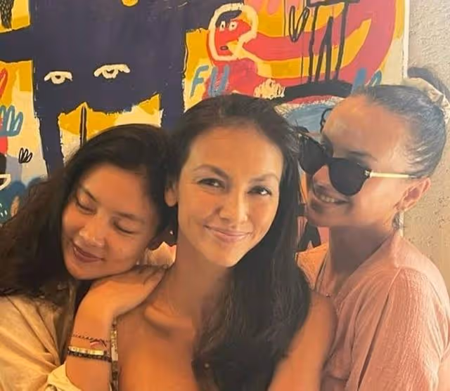 她與黎明離婚多年,卻依然少女味十足,現任丈夫讓她重拾婚姻信心