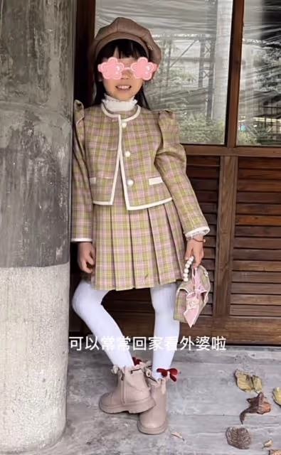 伊能靜春節帶小米粒回台北探親,女兒越來越漂亮,85歲母親好年輕