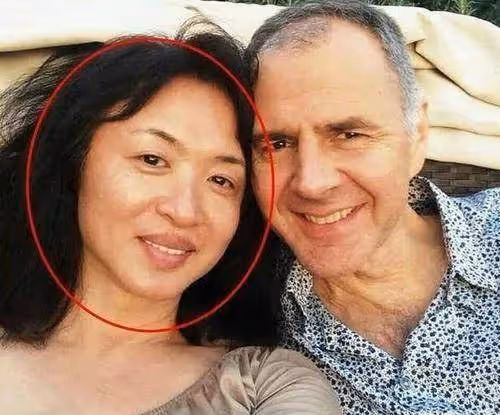 金星與老公漢斯國外近照曝光,金星已56歲,臉皮旮拉老得有點快