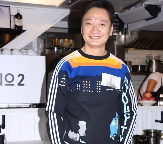 TVB總經理曾志偉組飯局,邀請大咖們回巢拍戲,遭黃日華當場拒絕