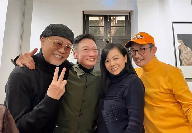 TVB總經理曾志偉組飯局,邀請大咖們回巢拍戲,遭黃日華當場拒絕