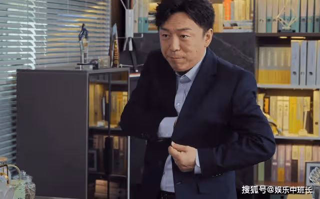 《打開生活的正確方式》邊亮見不得人的藥丸，撕開了中年同床的窘迫