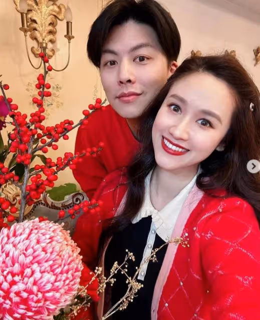 恭喜!吳宗憲當外公,抱外孫女激動落淚,稱讚小寶貝很可愛