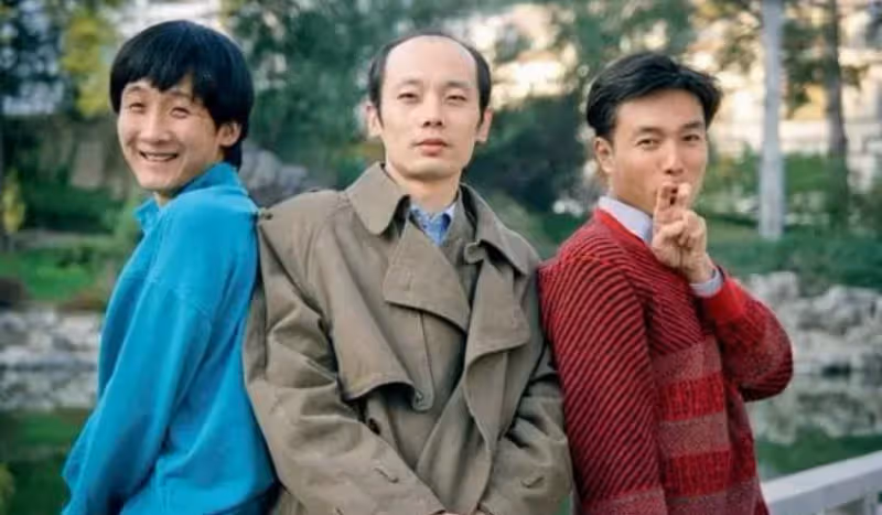 63歲梁天近照,身材發福大變樣,穿著樸素、背萬元包十分低調!