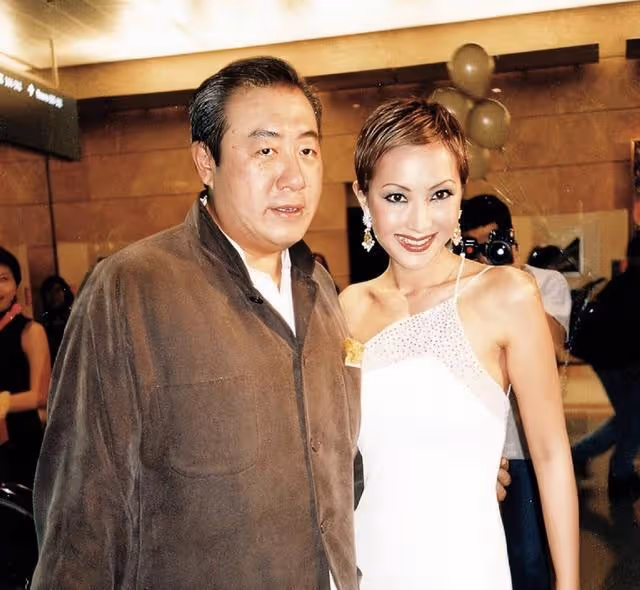 香港知名女星整容到走火入魔!患乳癌容貌大變,失婚後至今單身