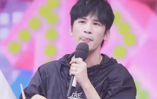 近水樓台先得月？除了胡歌之外，這4位男星也娶了自己的經紀人