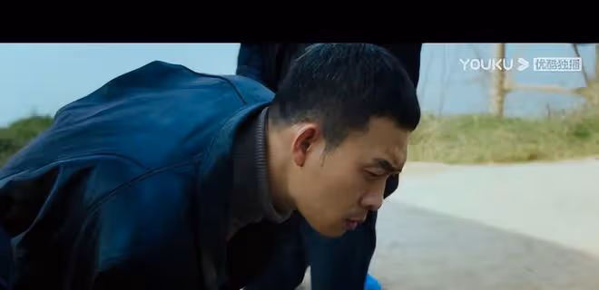 《他是誰》官宣!張譯追查「案中案」,劇情尺度大,女一號引關注