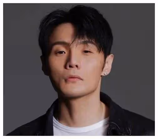 李榮浩:所謂的大事又是演唱會,快40歲還不生孩子,看來要丁克了