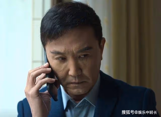 《狂飆》王秘書身份曝光,徐忠見了都要點頭哈腰