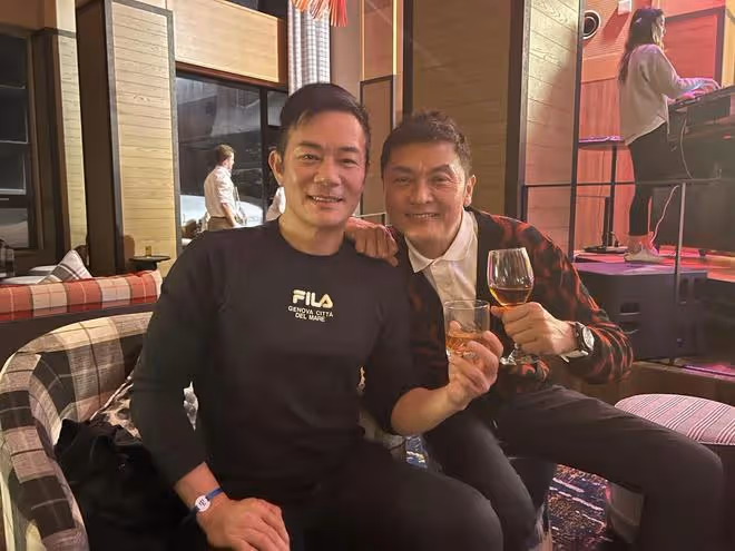 關禮傑張兆輝結伴到日本慶生!喝到臉紅太盡興,相識超40年感情好