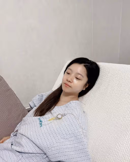 32歲歌手Ben李恩英生女，自曝選擇剖腹產原因：害怕機能障礙風險