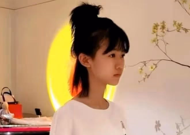 同樣15歲的星二代女生，黃多多和森碟被看好，另外2個很叛逆