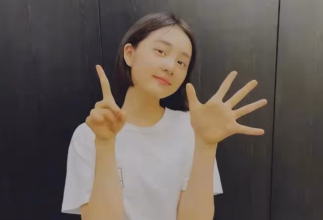 同樣15歲的星二代女生，黃多多和森碟被看好，另外2個很叛逆