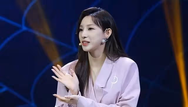 馬凡舒調侃龍洋:明年還會不會主持《詩詞大會》?龍洋回答笑翻全場