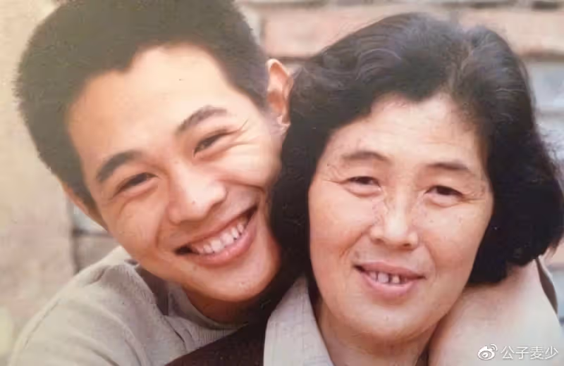 李連杰大女兒李思:「在父母離婚的陰影里長大,34歲仍不敢結婚」