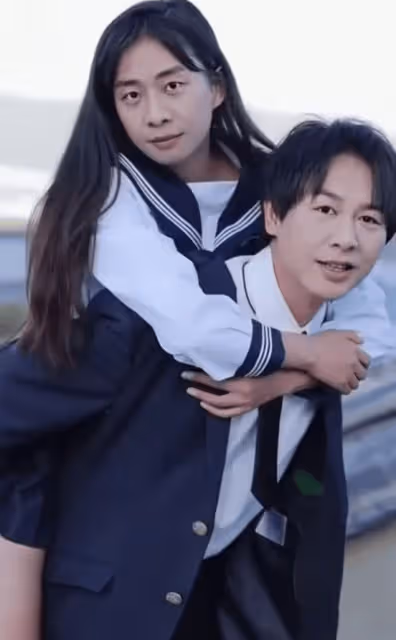 《狂飆》完結熱度不散!李一桐評論區太搞笑,強欣劑cp照瘋傳