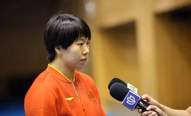 世界冠軍李曉霞:25歲成為乒壇大滿貫得主,退役後結婚生倆娃