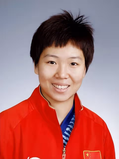 世界冠軍李曉霞:25歲成為乒壇大滿貫得主,退役後結婚生倆娃