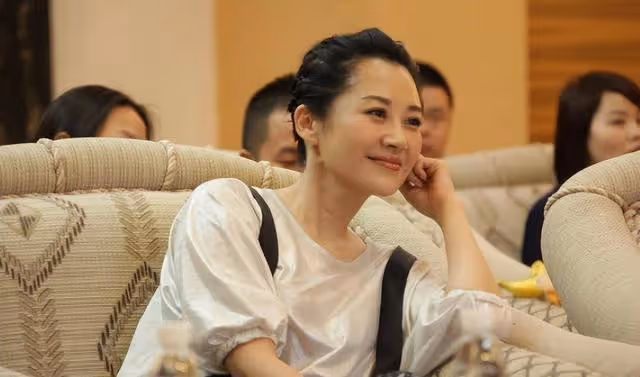 許晴前男友神童劉波:34歲拋妻棄子,39歲逃往日本,53歲客死他鄉