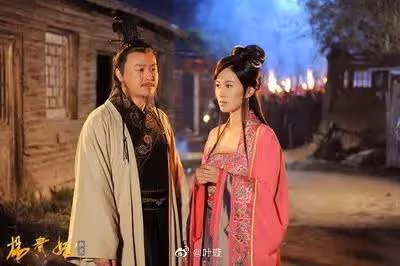 葉璇翻車,曾和張頌文合作,卻說自己不認識他,等其爆紅後攀關係