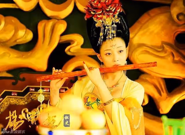 葉璇翻車,曾和張頌文合作,卻說自己不認識他,等其爆紅後攀關係