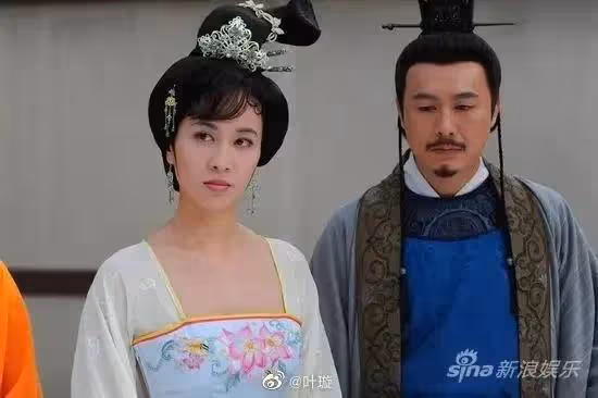 葉璇翻車,曾和張頌文合作,卻說自己不認識他,等其爆紅後攀關係