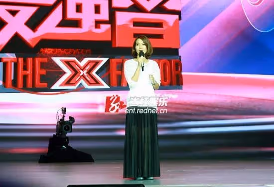 主持人朱丹：與林涵離婚後，二婚嫁周一圍生兩子，在卑微中求幸福