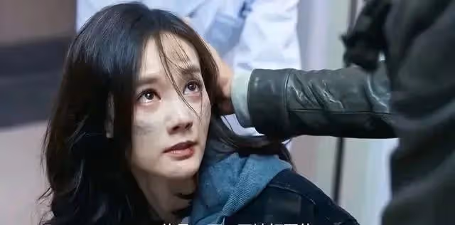 「劇拋臉」李一桐：出道8年劇火了，人卻不火，只因長相太有問題