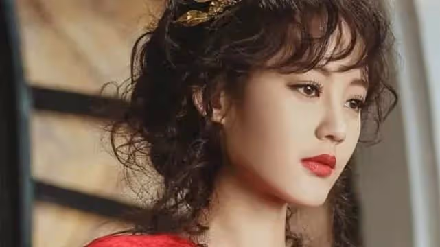 「劇拋臉」李一桐:出道8年劇火了,人卻不火,只因長相太有問題