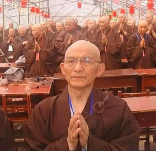 馬蘇感動了!90歲「濟公」扮演者游本昌,為42歲女星馬蘇慶祝生日