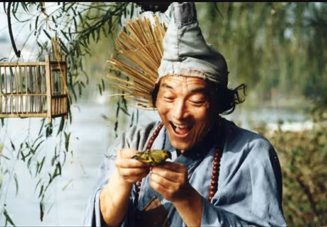 馬蘇感動了!90歲「濟公」扮演者游本昌,為42歲女星馬蘇慶祝生日