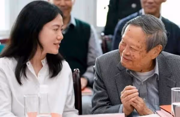 網傳楊振寧讓翁帆在40歲時凍卵,替她想好未來,翁帆也做好準備了