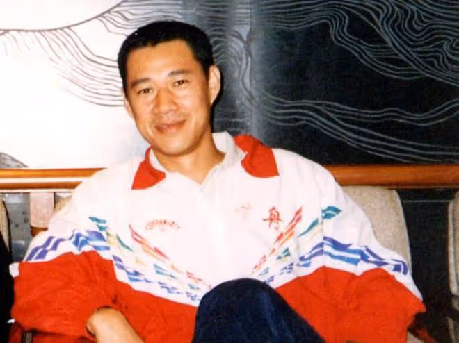 林永健:和妻子恩愛20年,賺錢上交一分不留,她的選擇令人淚目