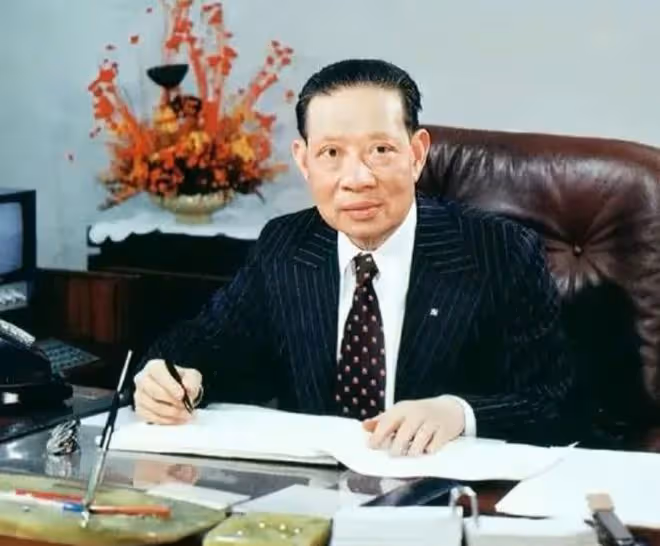 香港千億豪門舉辦婚禮！新娘顏值引熱議，家族成員鬧不和多人缺席