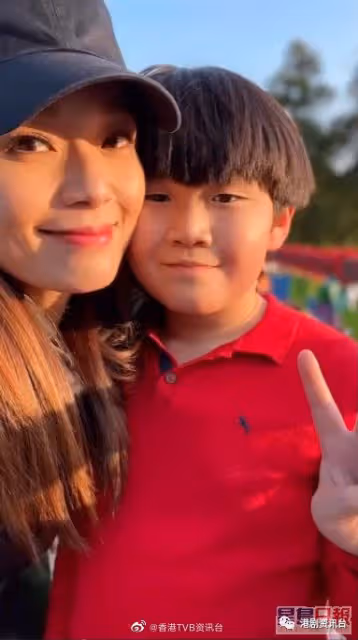 呂慧儀8歲囝囝暴風式成長滲韓星味!盡得父母高大基因遺傳同媽咪餅印樣