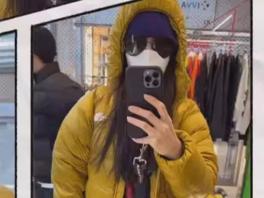張柏芝與男子牽手逛街，為兒子買鞋打遊戲，男子與一家人相處和諧