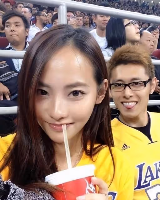 張嘉倪:9歲獨自北漂學舞蹈,19歲出道即巔峰,現如今婚姻遭變故
