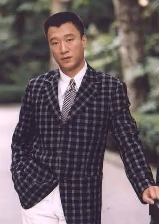 孫紅雷:貧民窟的「霹靂舞王」,25歲成為中戲旁聽生,坎坷逆襲路