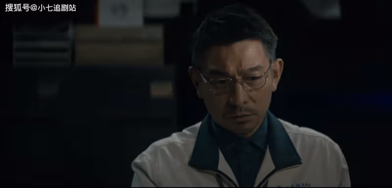 《流浪地球2》三個細節表明,周喆直不是無腦熱血,他早知道Moss