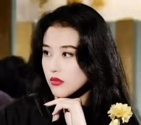 10位女星今昔對比,有人越變越凶,有人越老越溫柔