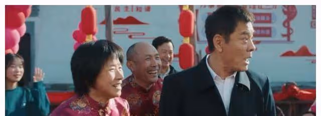 34歲趙麗穎新劇收視王炸，無濾鏡眼袋明顯，中年女演員真實的狀態