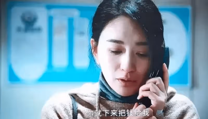 郭曉婷,終究逃不開苦相女星的怪圈,這四大女星的命運跟她一樣