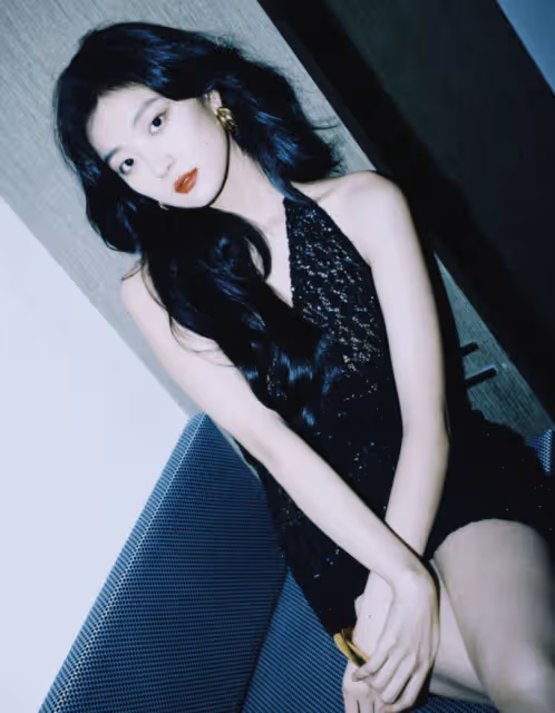 國劇盛典女明星曬圖,秦嵐穿弔帶身材火辣,關曉彤大長腿太吸睛