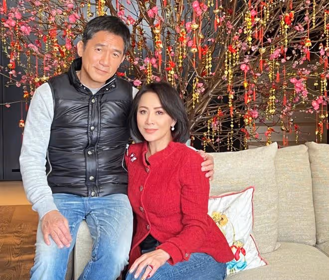 劉嘉玲到馬爾地夫度假,包下遊艇出海潛水,57歲皮膚白皙美腿吸睛