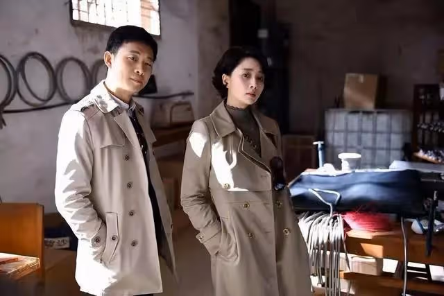 43歲殷桃爆深夜醉酒照，秀髮凌亂滿臉通紅，放飛自我網友喊話刪除