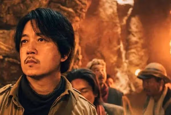 董潔潘粵明11年後和解,合體為兒子慶生,三人疑似一起過年放煙火